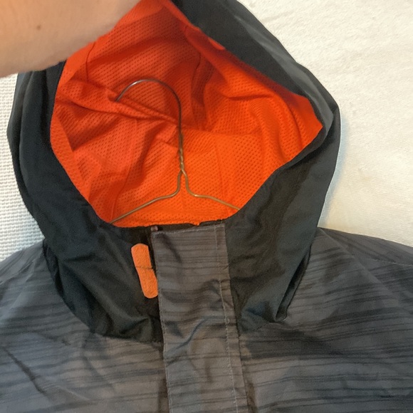 Rain jacket - Picture 3 of 5